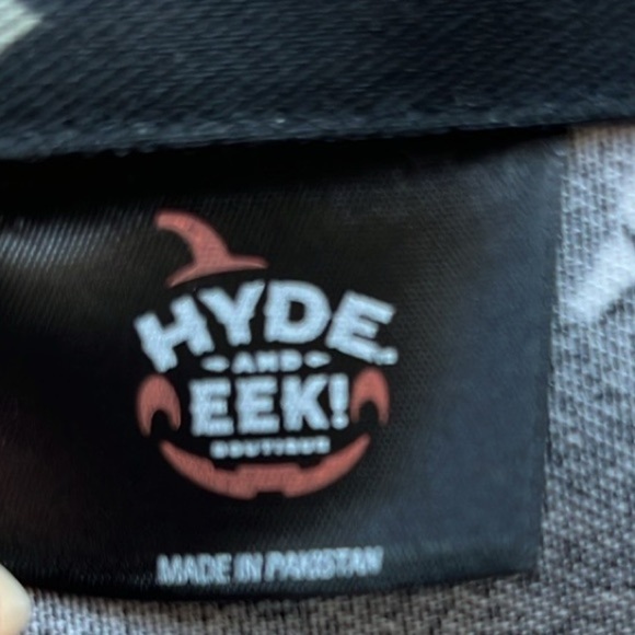 🆕 HYDE and EEK Halloween Glow-in-the-Dark Skeleton Shower Curtain Black - Picture 5 of 6